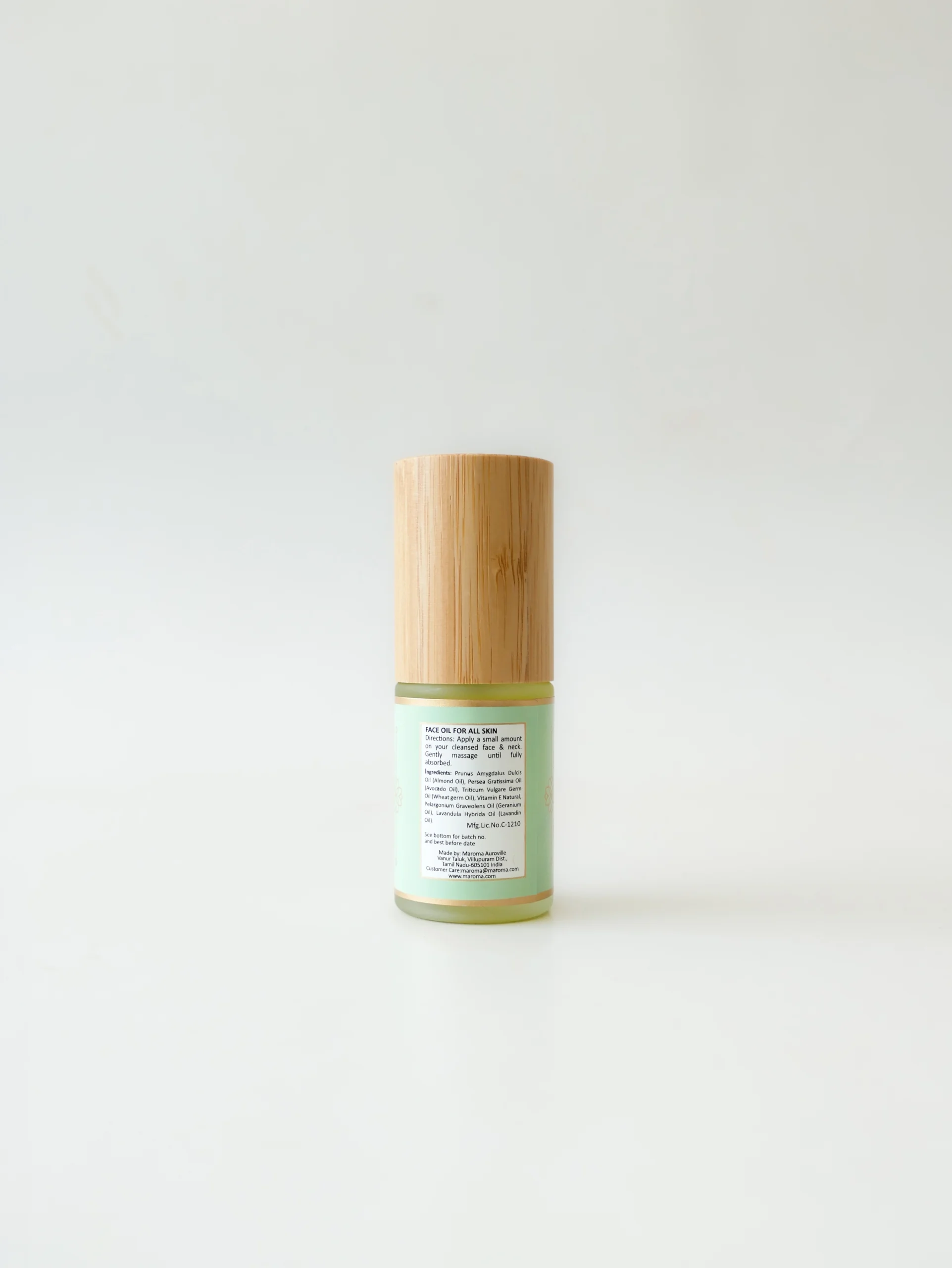 Face Oil with Avocado, Wheat Germ and Almond  Oil view 4