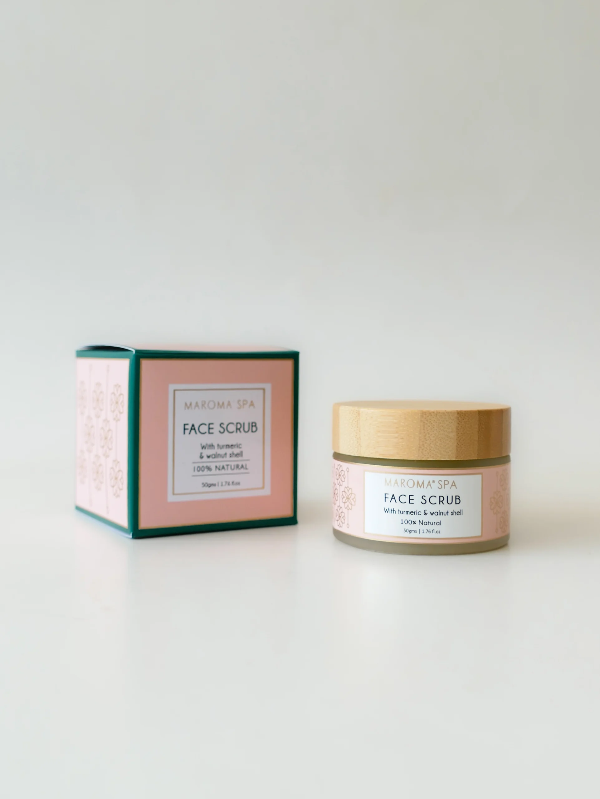 Face Scrub with Turmeric and Walnut Shell - Maroma